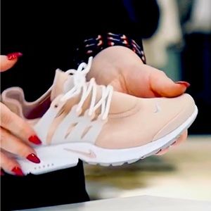 🌸 WMNS AIR PRESTO SNKRS PINK NIKE NEW
